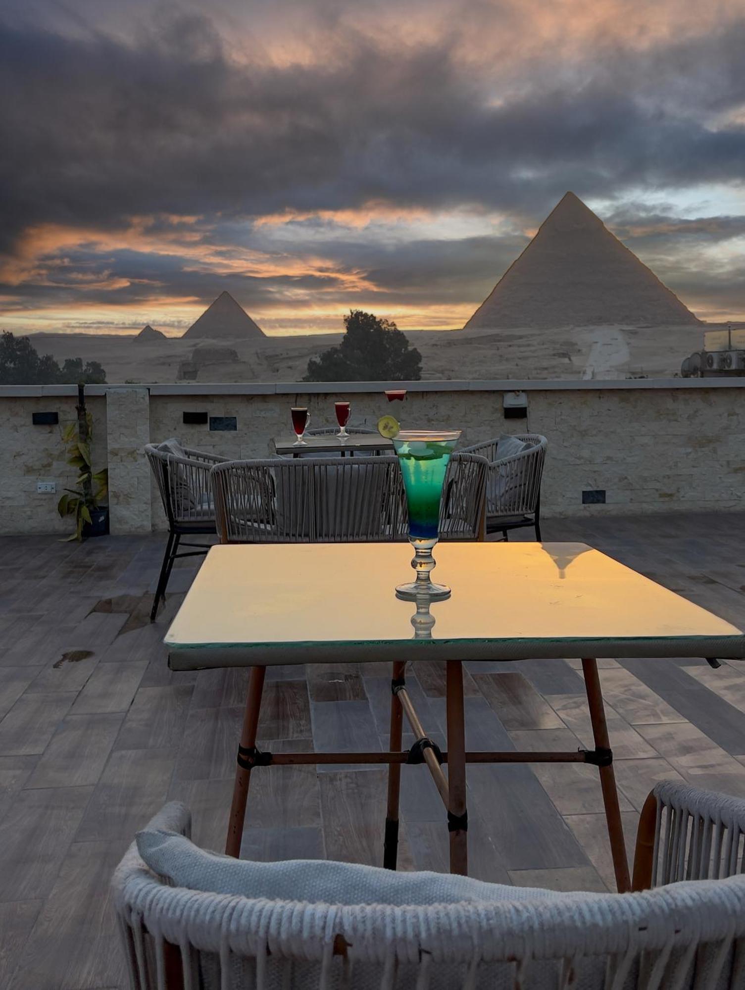 Pyramids Glory Inn Kafret el-Gabal Zewnętrze zdjęcie